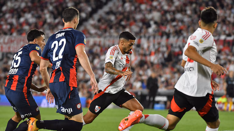 River y San Lorenzo empataron en el Monumental
