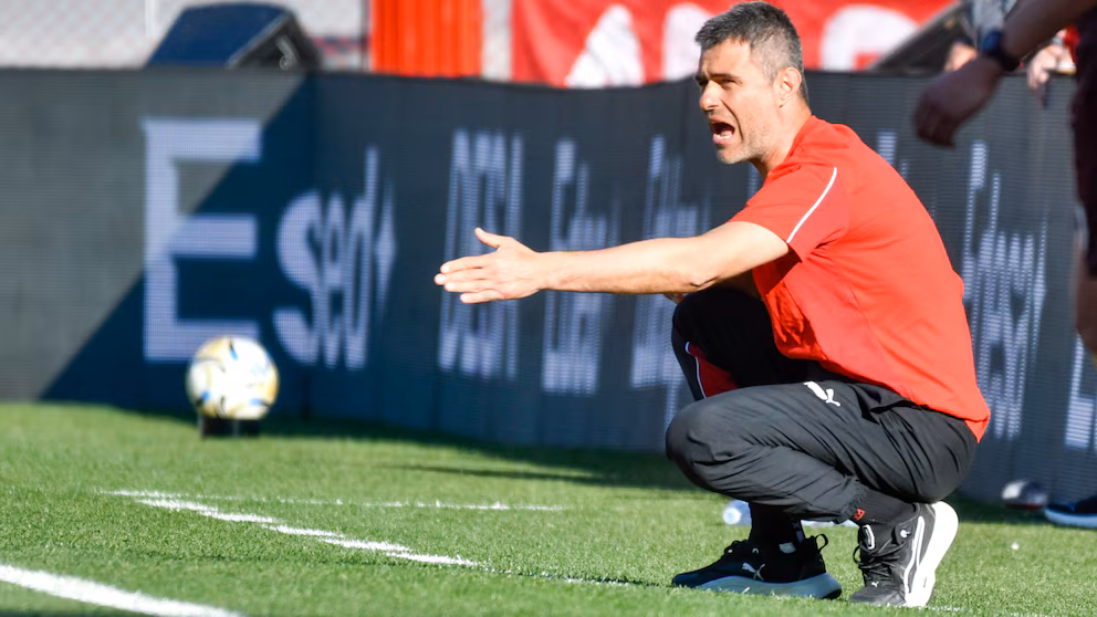 Vaccari renunció como entrenador de Independiente