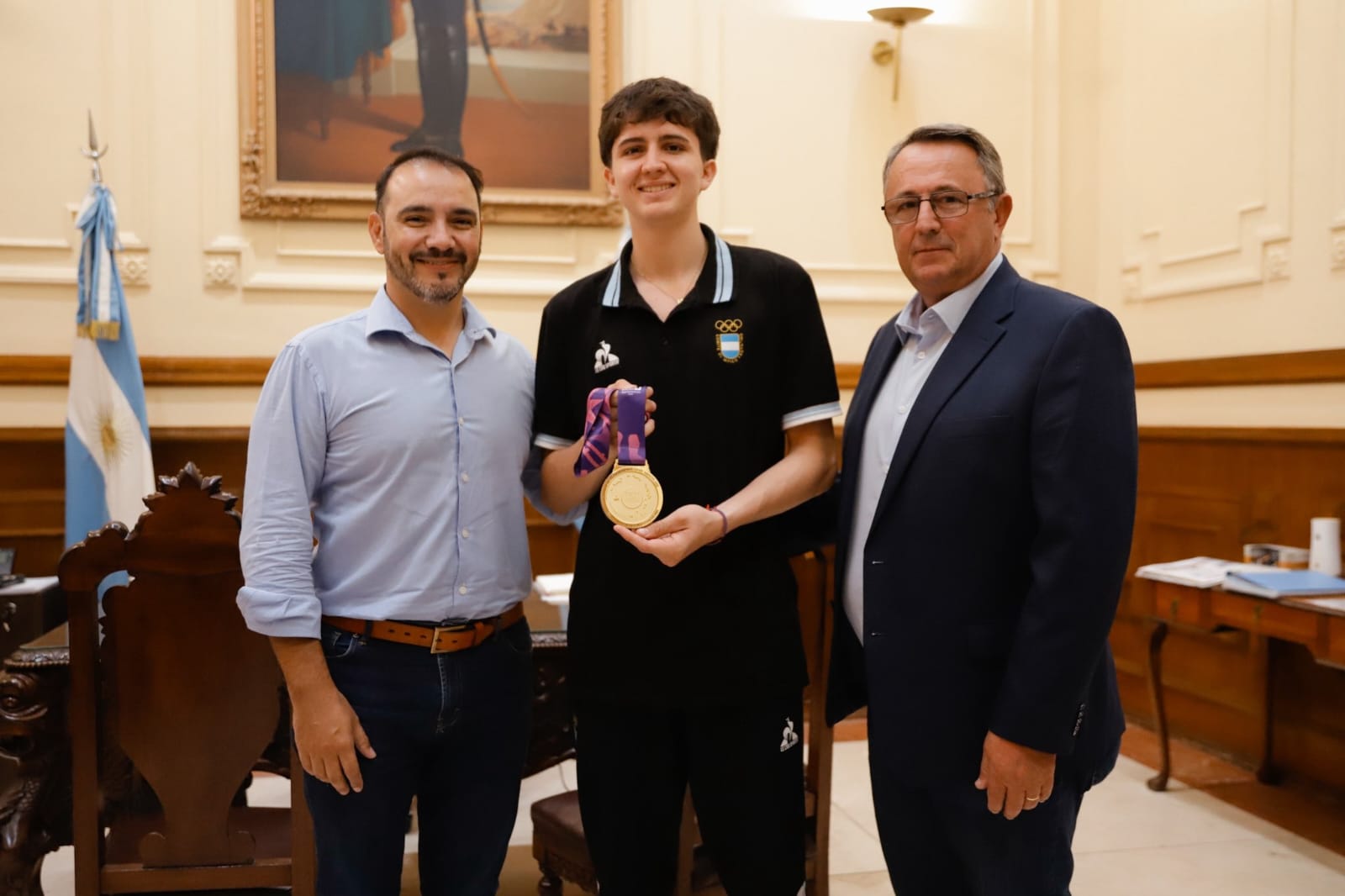 El gobernador Juan Pablo Valdés recibió a joven campeón de Taekwondo