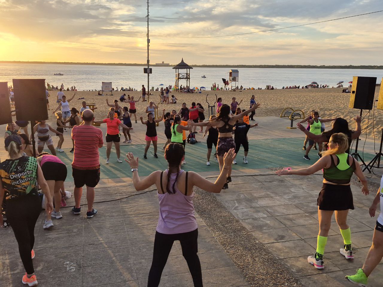 El fin de semana se disfruta con múltiples propuestas en las playas y a ritmo de carnaval