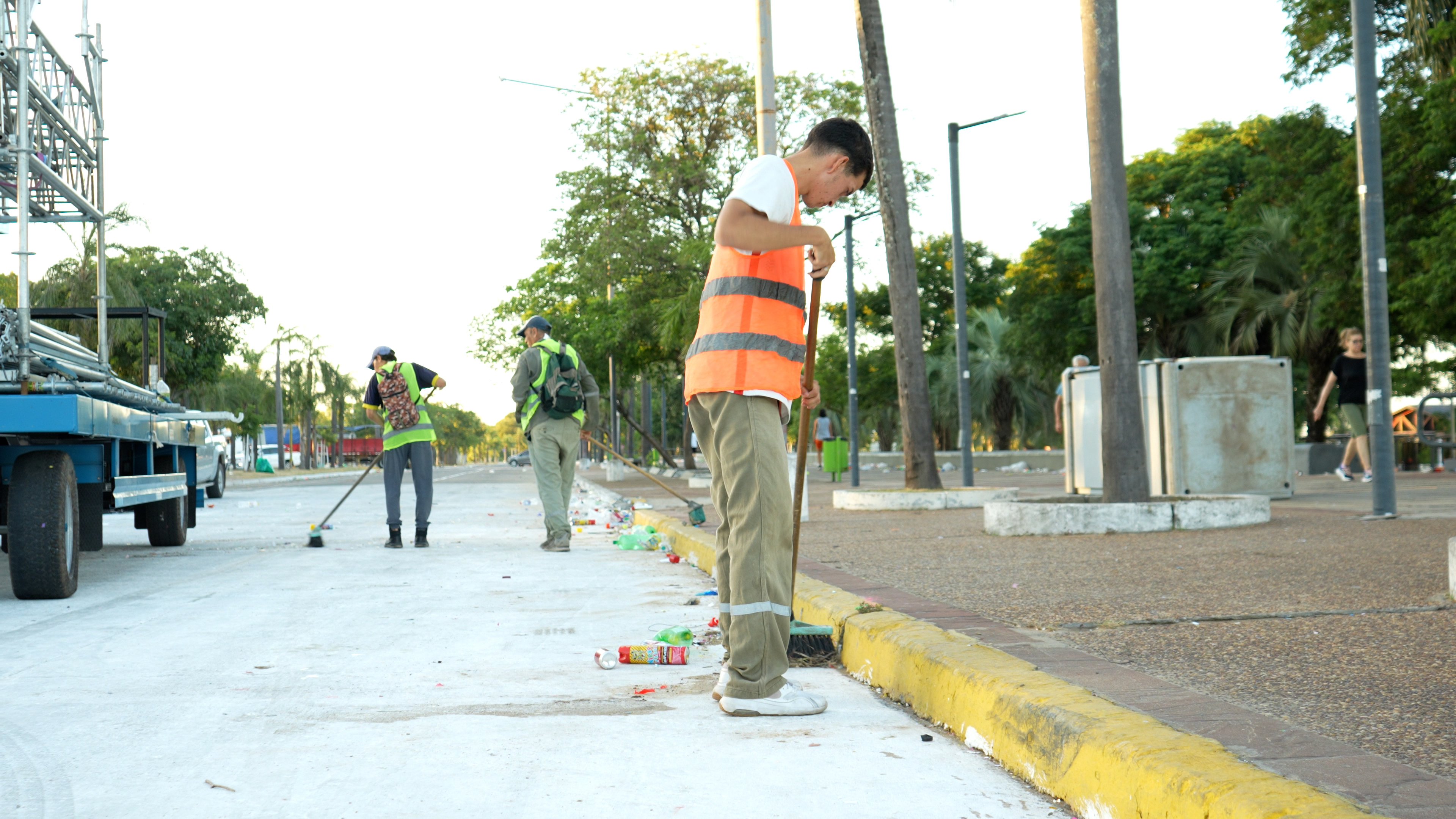 Operativo integral en Costanera Sur tras el cierre del Carnaval Barrial