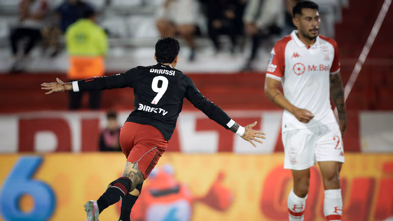 River le ganó a Huracán en el debut del Chacho Coudet