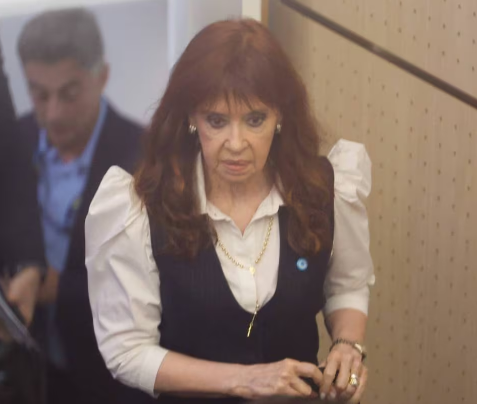 Cristina Kirchner denunció persecución en la causa Cuadernos y lanzó una fuerte advertencia: “Con este Poder Judicial puedo morir presa” 