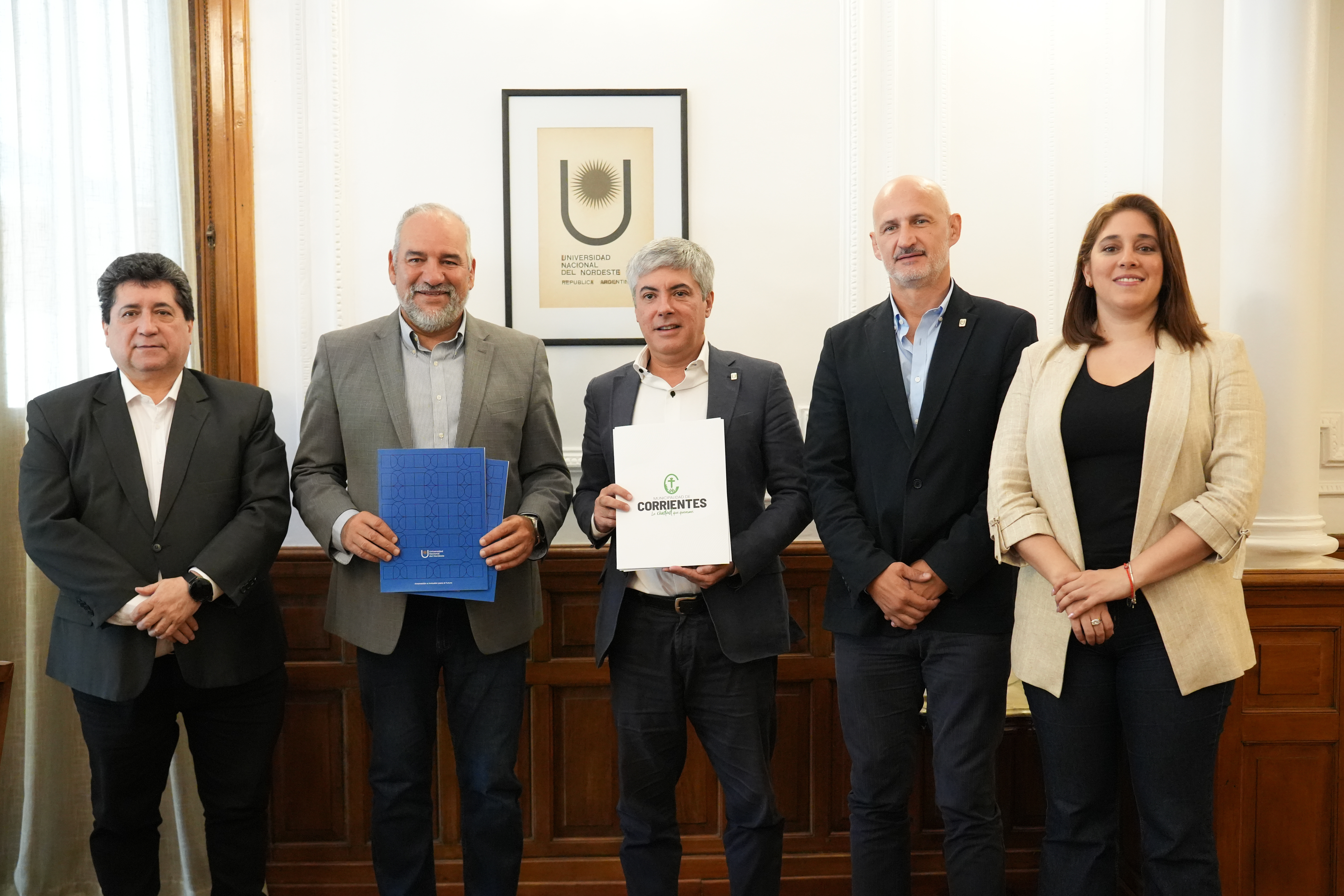 Polich rubricó un convenio con la Unne para optimizar las herramientas de la gestión