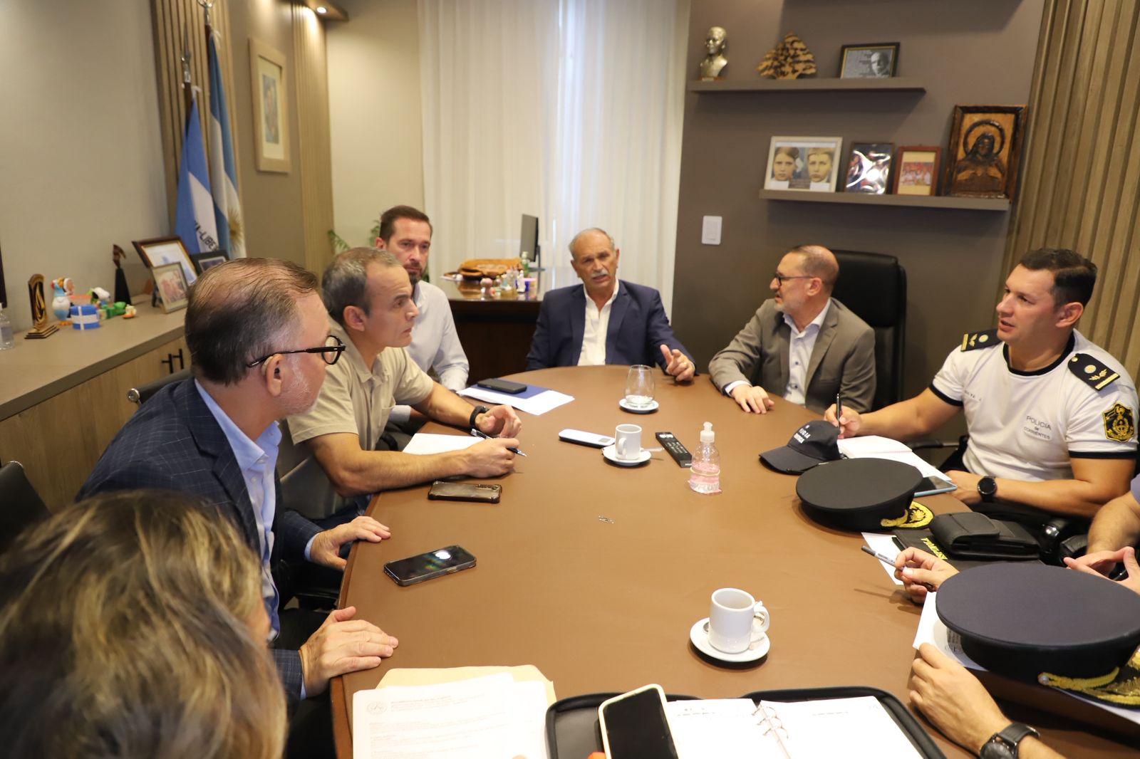 El ministro Lanari Zubiaur convocó a referentes para trabajar en Salud Mental