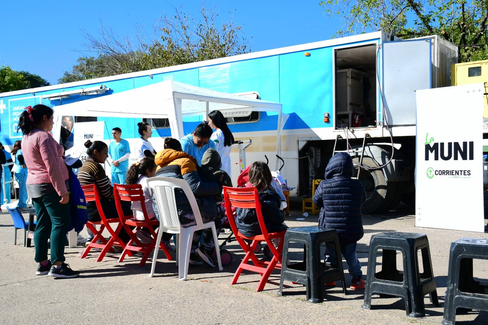 La Municipalidad y Conin desplegaron importante operativo de salud en el barrio Virgen de los Dolores 