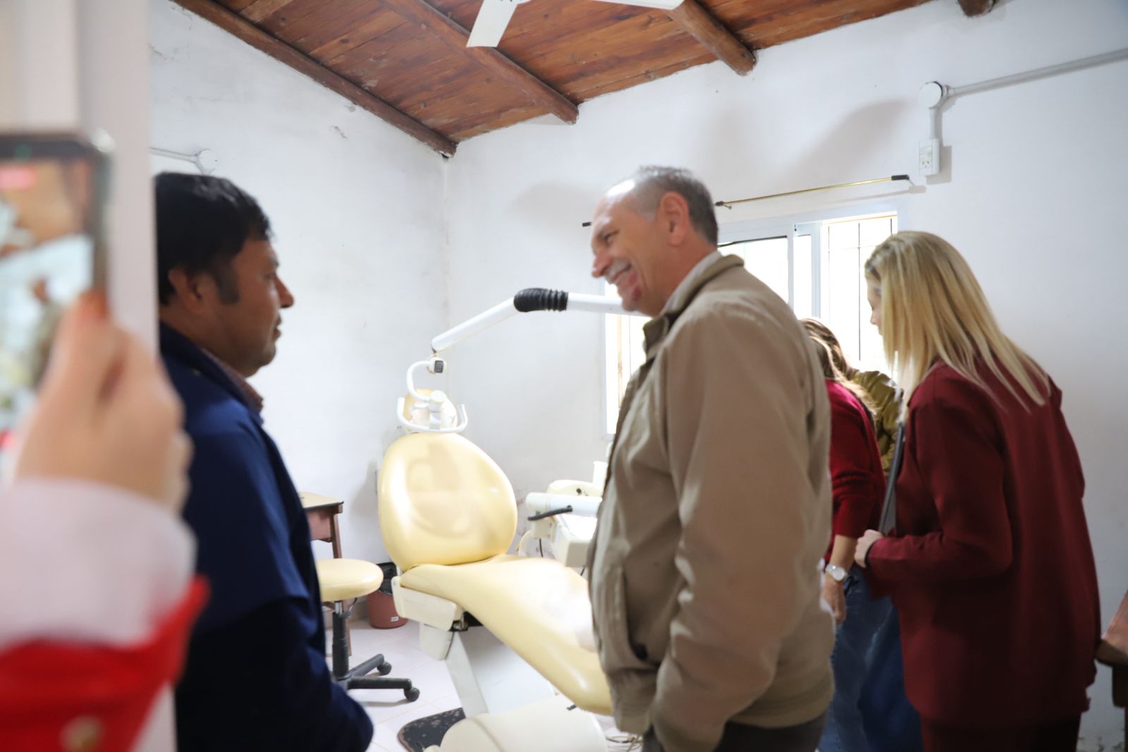 La Provincia entregó equipamiento sanitario para la atención primaria en San Miguel 