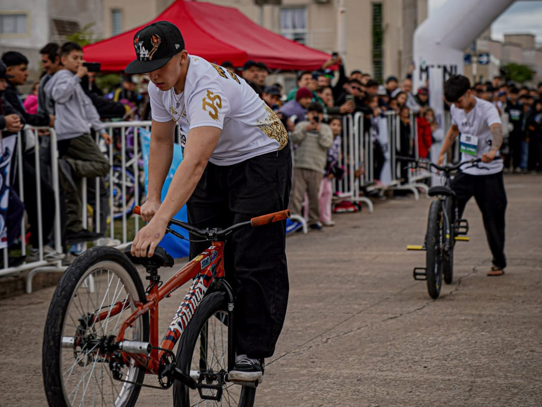 Con gran concurrencia, Corrientes fue sede del Primer Encuentro Nacional de Stunt en Bicicleta